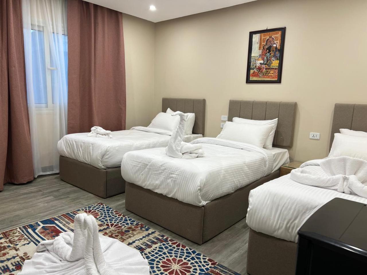 Pyramids Hotel Kafret el-Gabal Екстериор снимка