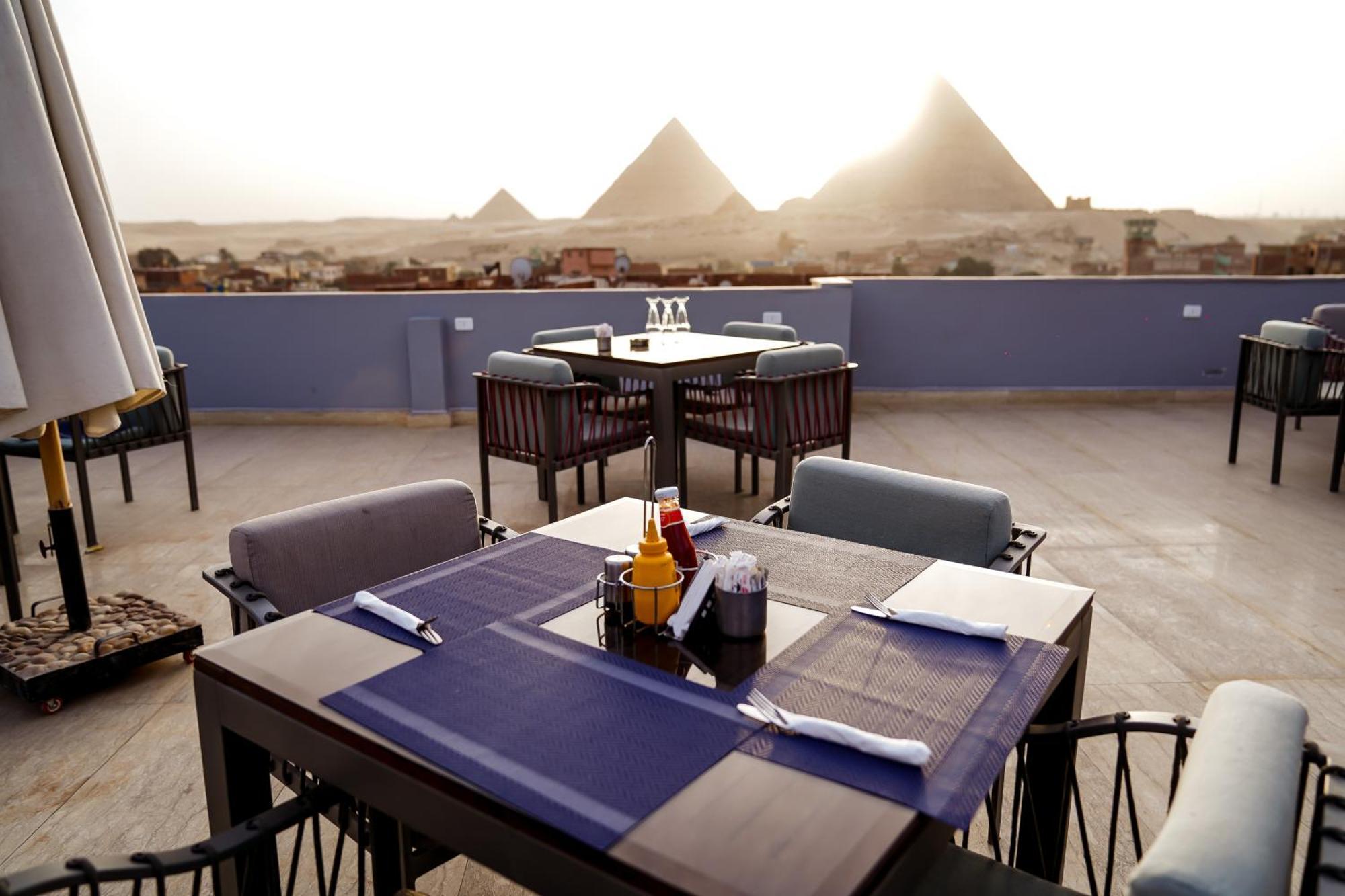 Pyramids Hotel Kafret el-Gabal Екстериор снимка